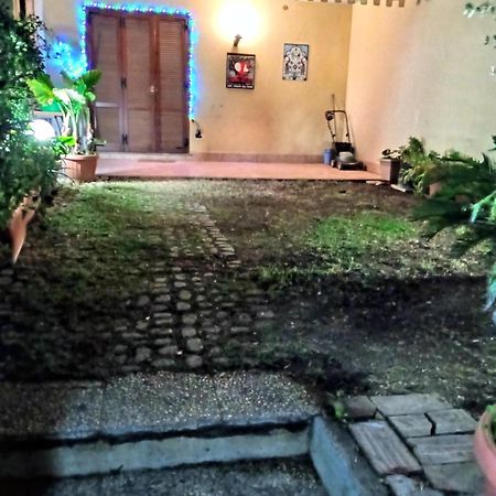 Bebadamo Ed Eva Apartment Villaggio del Fanciullo Exterior foto